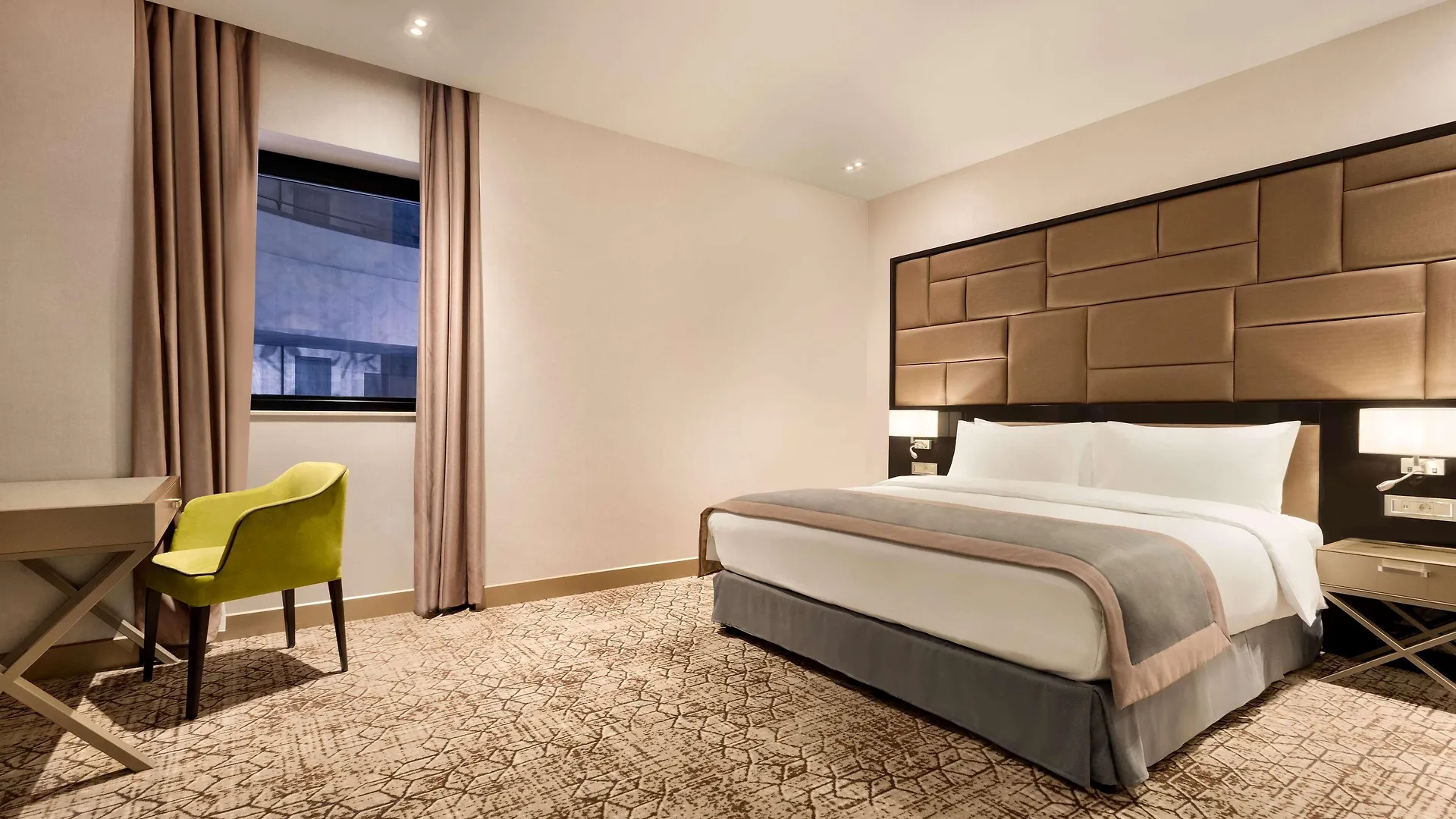 *****  Hotel Wyndham Grand Tbilisi Georgien