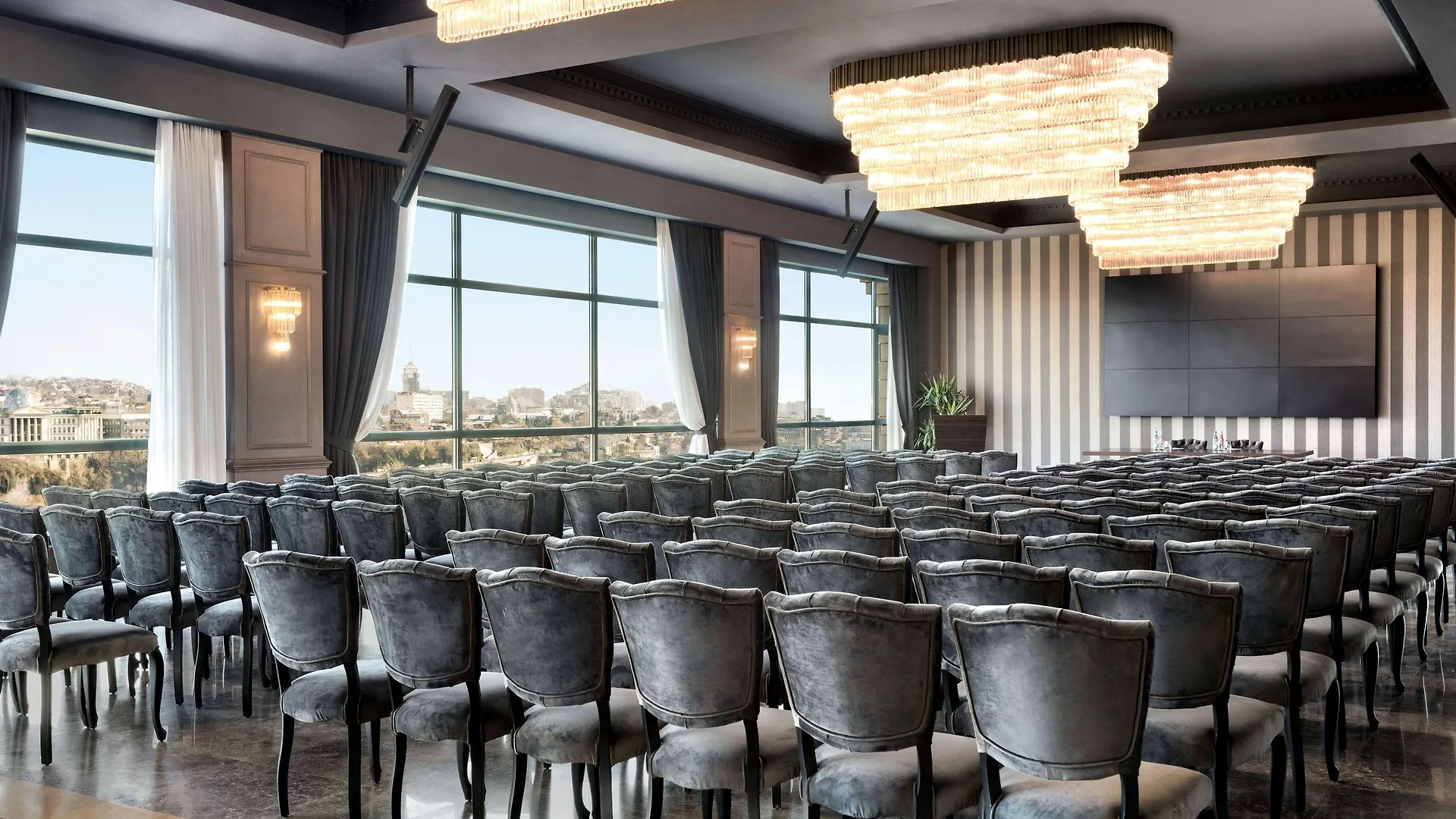 Hotel Wyndham Grand Tbilisi
