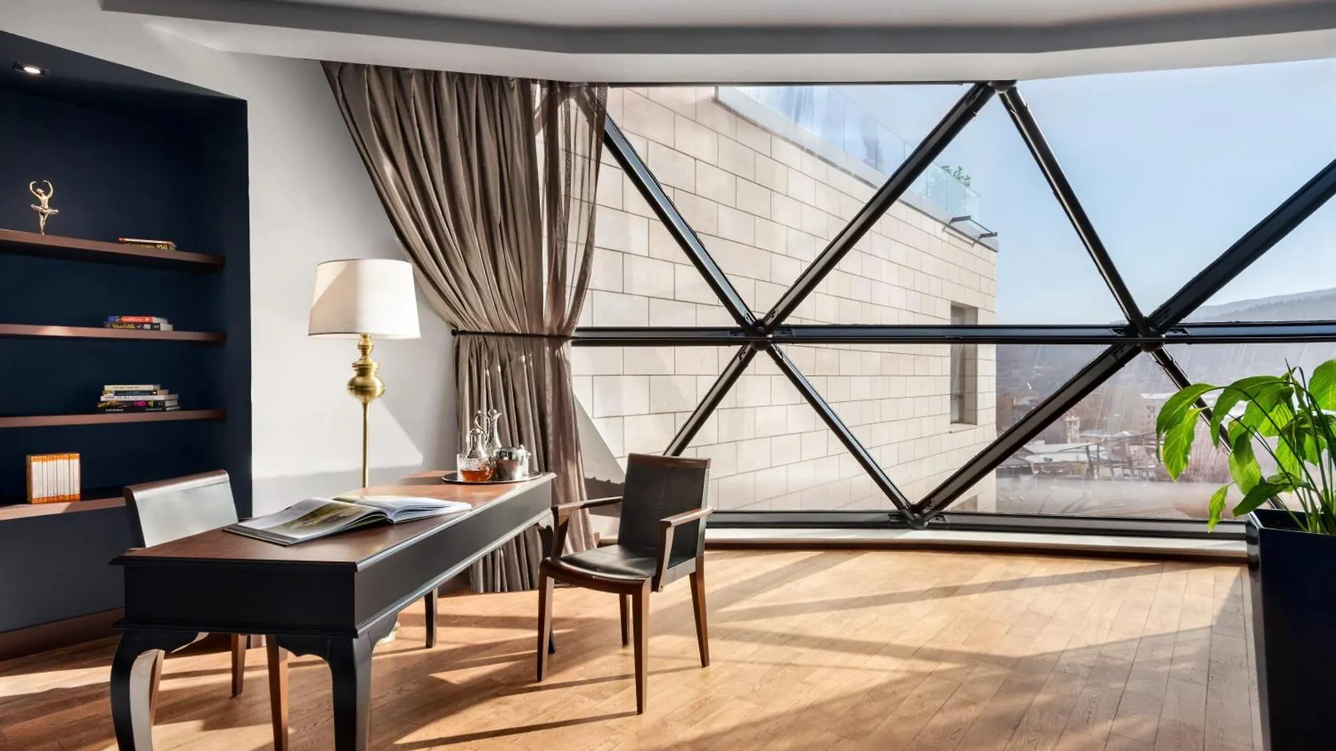 Wyndham Grand Tbilisi Hotell