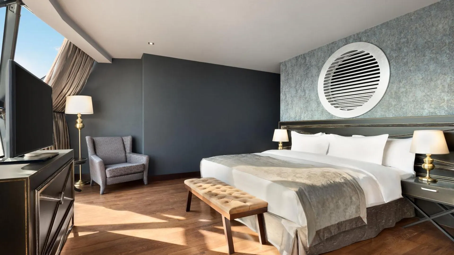 Wyndham Grand Tbilisi Hotell